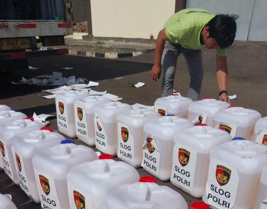 Polri Gerak Cepat Dukung Pemadaman Karhutla Sumsel dengan Formula X-Fire